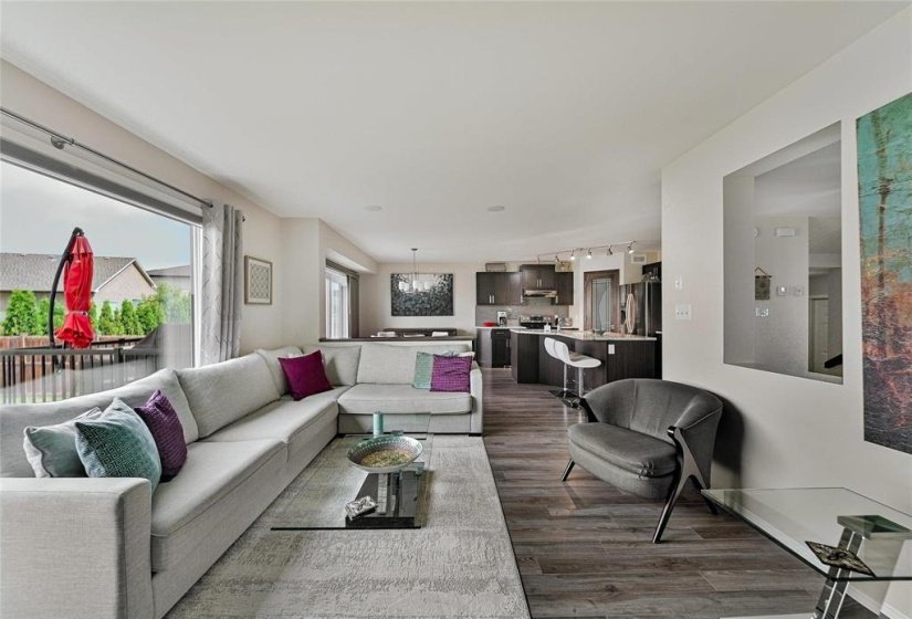 2 Kowalsky, 4 Bedroom Bedrooms, 14 Room Rooms,3 BathroomBathrooms,Residential,For Sale,Kowalsky,0