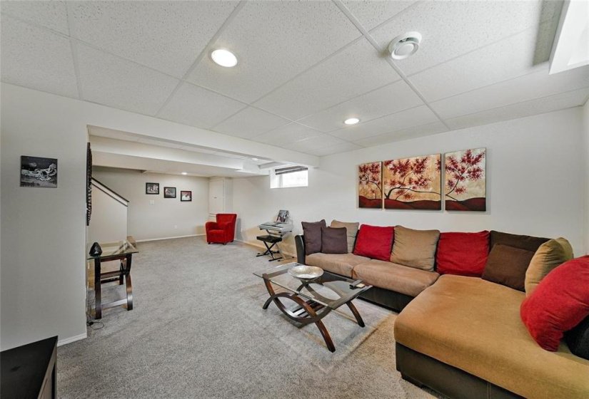 2 Kowalsky, 4 Bedroom Bedrooms, 14 Room Rooms,3 BathroomBathrooms,Residential,For Sale,Kowalsky,0