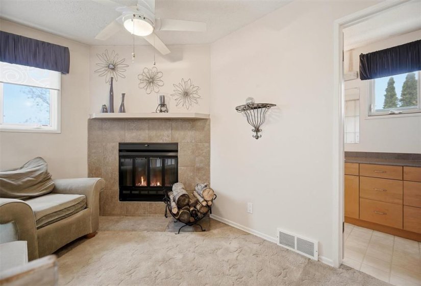 166 Rose Hill, 3 Bedroom Bedrooms, 8 Room Rooms,2 BathroomBathrooms,Residential,For Sale,Rose Hill,0