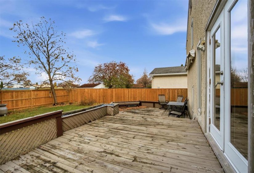 166 Rose Hill, 3 Bedroom Bedrooms, 8 Room Rooms,2 BathroomBathrooms,Residential,For Sale,Rose Hill,0