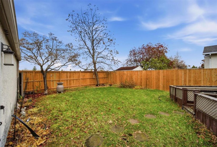 166 Rose Hill, 3 Bedroom Bedrooms, 8 Room Rooms,2 BathroomBathrooms,Residential,For Sale,Rose Hill,0