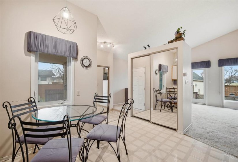 166 Rose Hill, 3 Bedroom Bedrooms, 8 Room Rooms,2 BathroomBathrooms,Residential,For Sale,Rose Hill,0