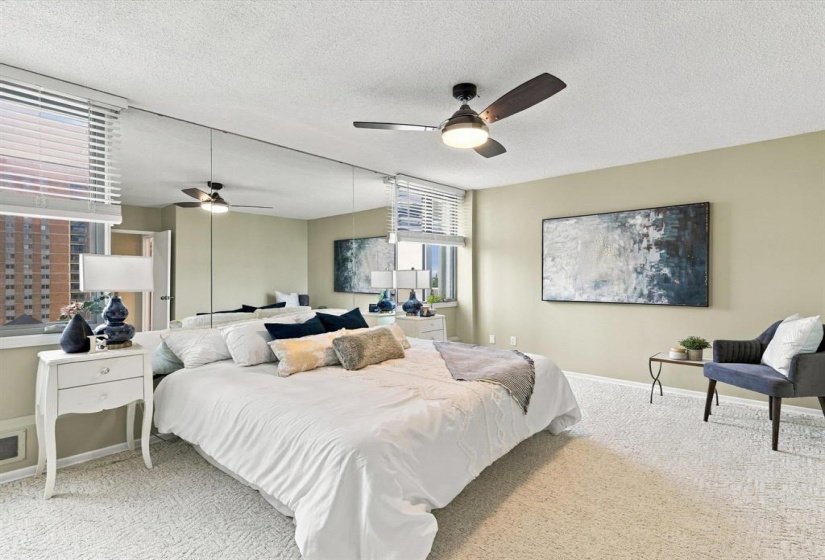 188 Roslyn, 2 Bedroom Bedrooms, 6 Room Rooms,1 BathroomBathrooms,Condominium,For Sale,Roslyn,0